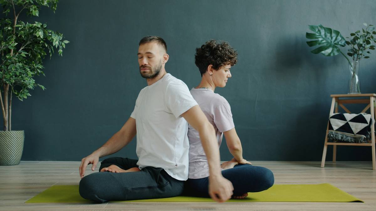 Screenshot of Buddhify app showing guided exercises for commuting, relaxing, and focusing.