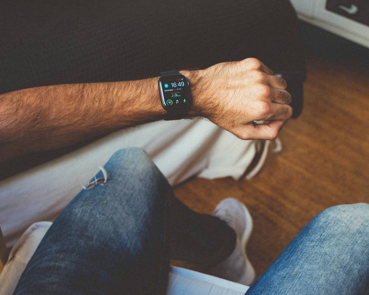 Bar chart showing 41% of meditation app users feel anxious when missing a tracked session