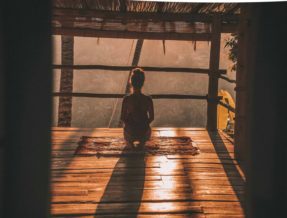 Buddhify's activity-based meditation wheel showing categories like commuting, work break, walking, and waking up